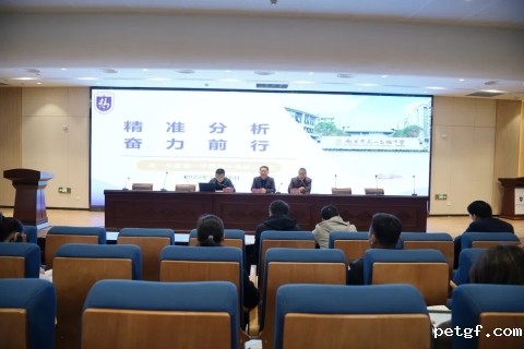 aa2e8bea8b6de5c343778405bba83ca2