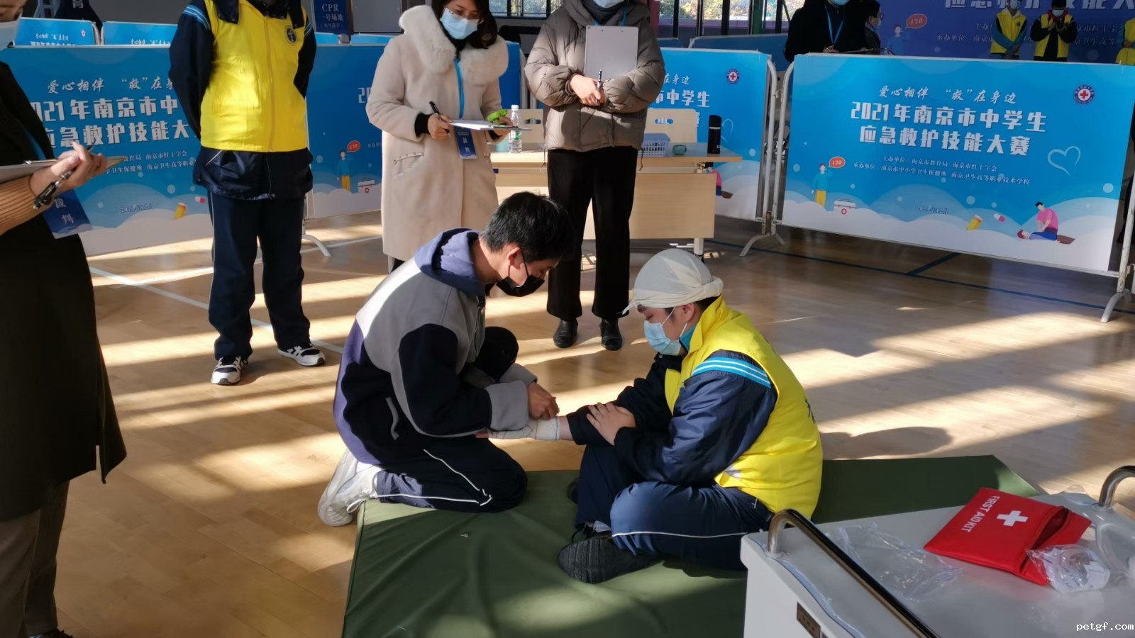 比赛现场1.jpg 比赛现场1.jpg